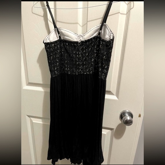 Classy Black Temperance Dress - Picture 2 of 2